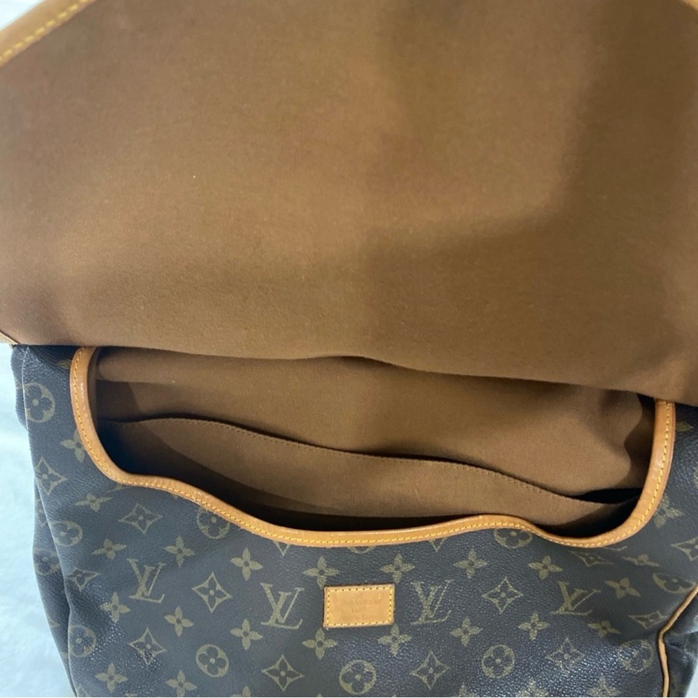 Louis Vuitton Saumer Monogram Tan and Brown Messenger Bag - Picture 15 of 17